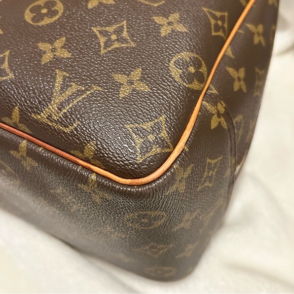 Louis Vuitton Monogram Deauville Handbag - Picture 14 of 16